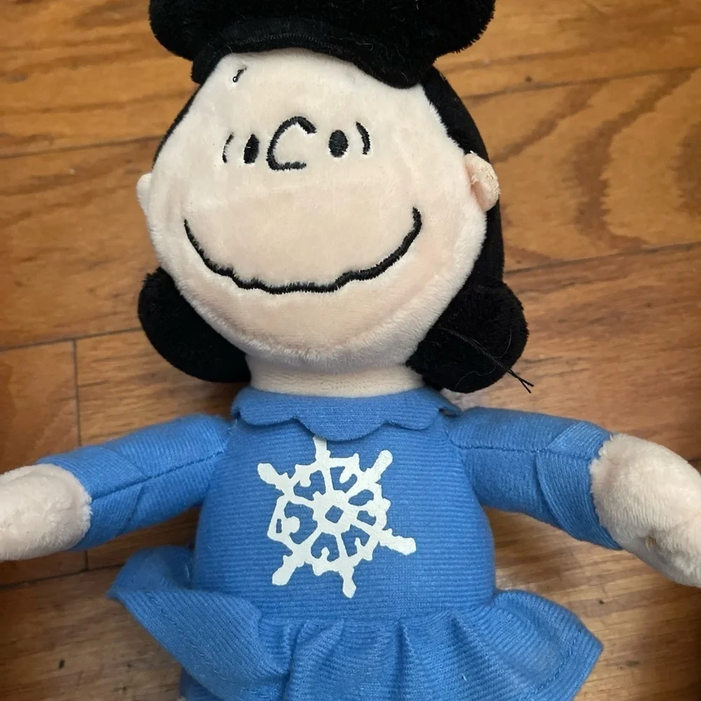 Peanuts LUCY Plush Stuffed 10